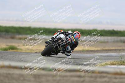 media/May-03-2025-CRA (Sat) [[22b18d099a]]/Races/Race 2/